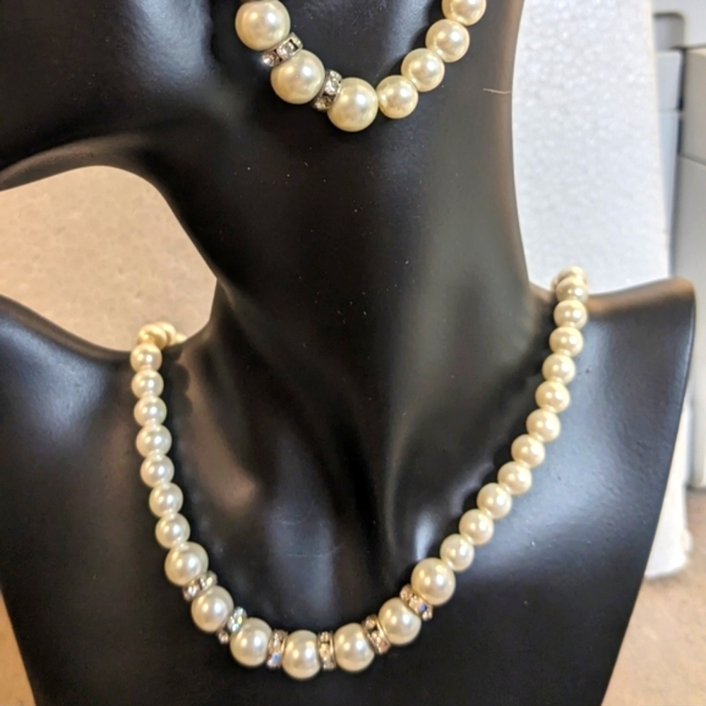 Simulated‎ Pearl & Rhinestone Necklace and Bracelet Set